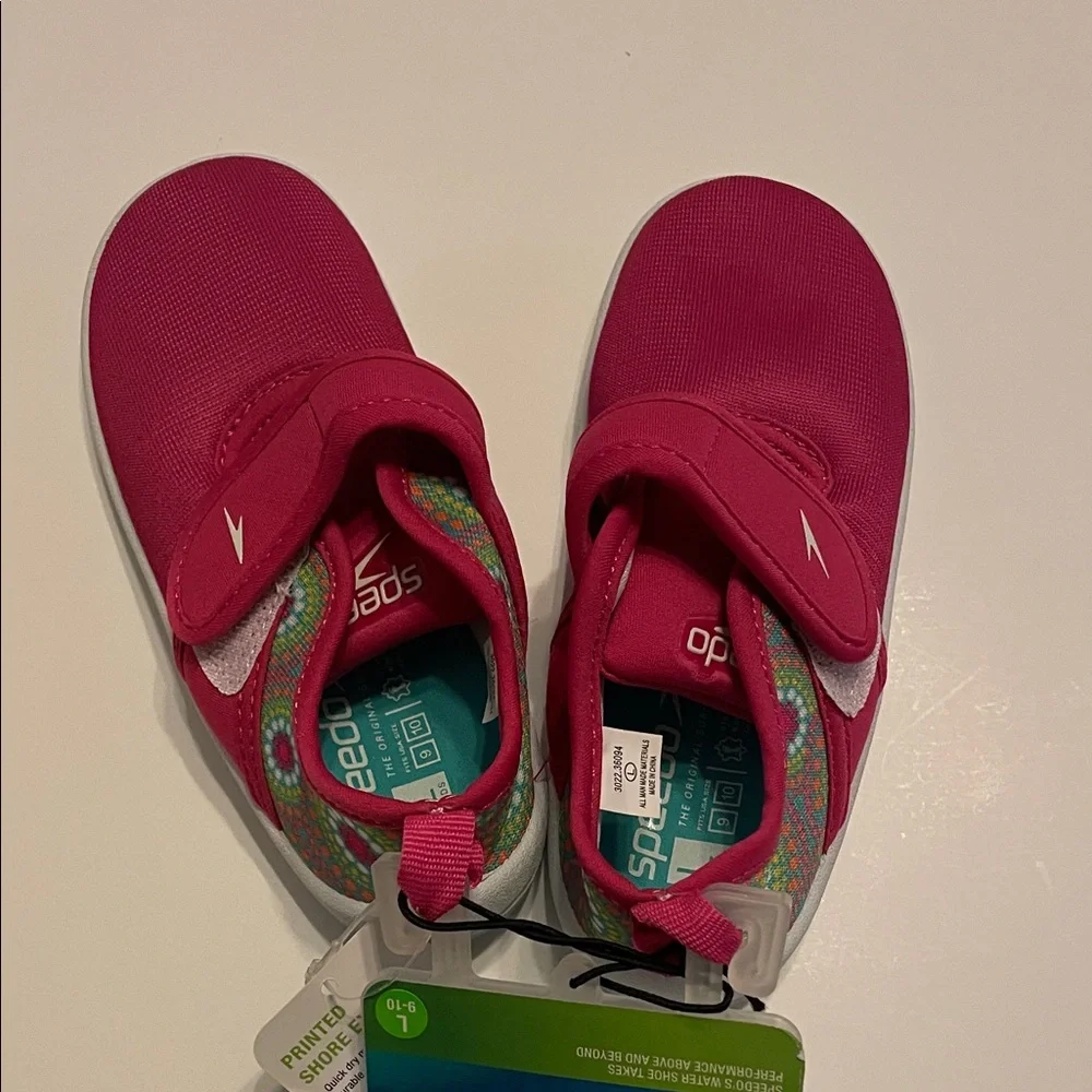 Speedo Toddler Girl Size L(9-10) Pink Shore Explorer Rainbow Dot Water Shoes